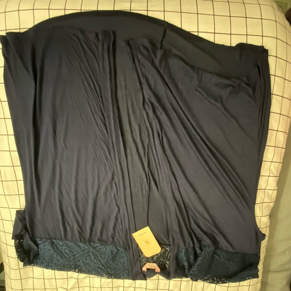 Navy blue cover up with lace on neck/shoulders - Picture 2 of 2